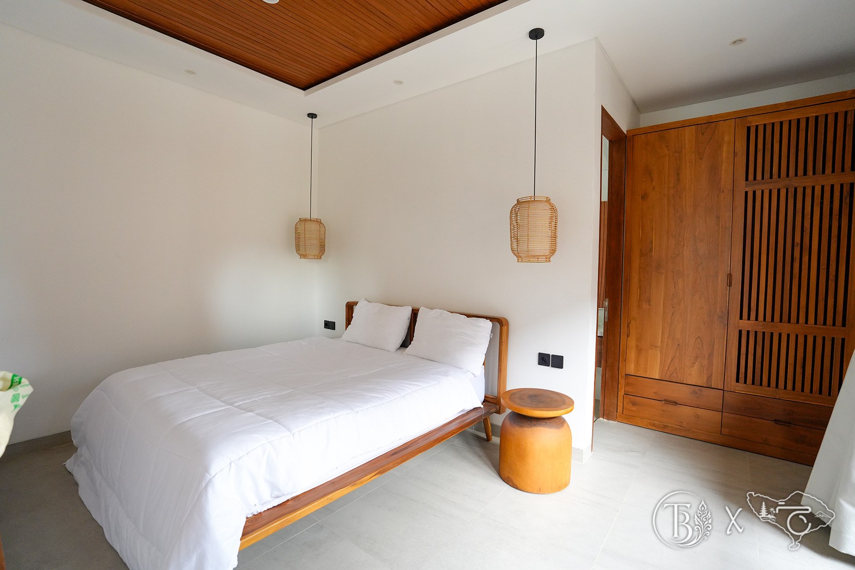 Room Belalang